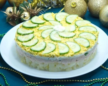 Салат с печенью трески «Зимний театр»