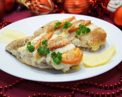 Куриное филе в духовке «Капрезе»