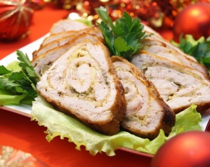 Куриный рулет  с сыром и укропом