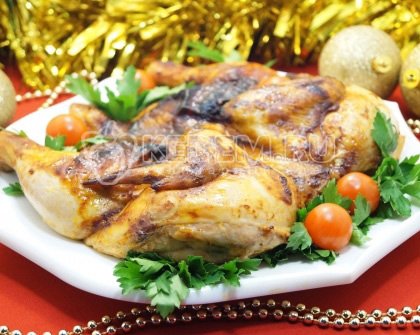 Запеченная курица в соусе сацебели