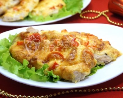 Запеченное куриное филе в духовке под сырной корочкой