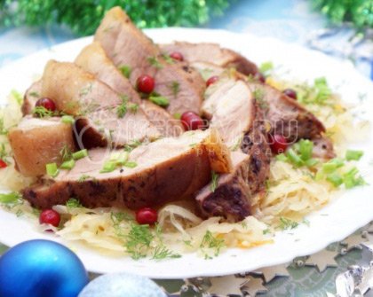 Мясо с квашеной капустой на Рождество