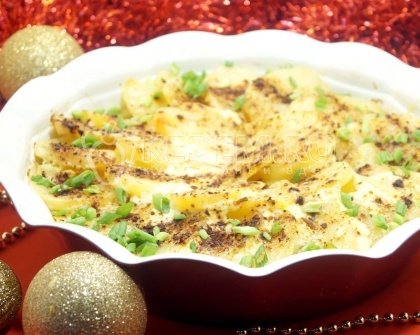 Рождественское мясо с квашеной капустой и картофелем