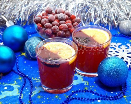 Клюквенный безалкогольный глинтвейн
