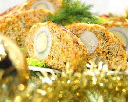 Рулет из курицы «Рождественский»